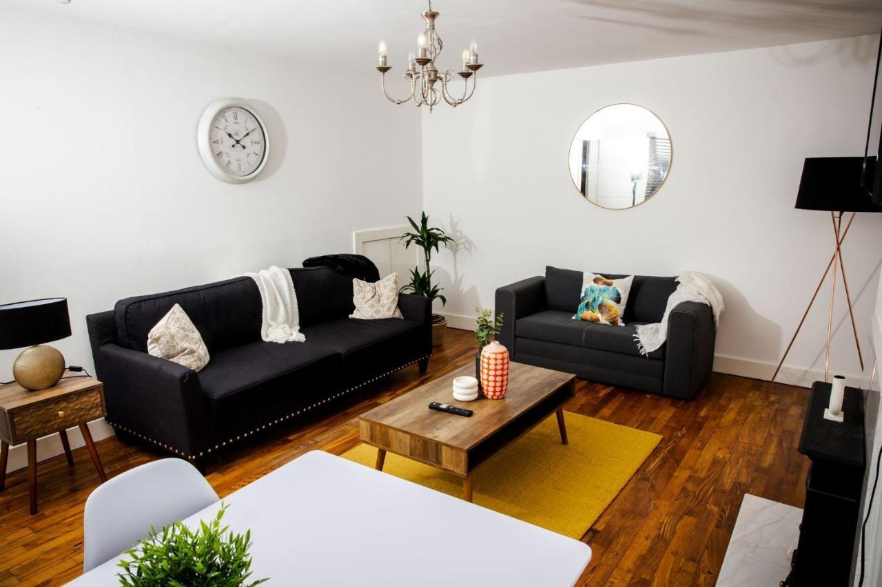 Villa Tower Square House à Alloa Extérieur photo